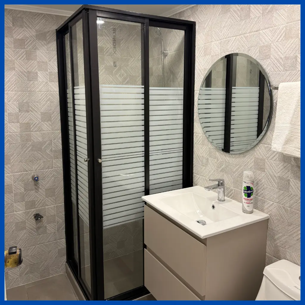SHOWER DOOR A MEDIDA