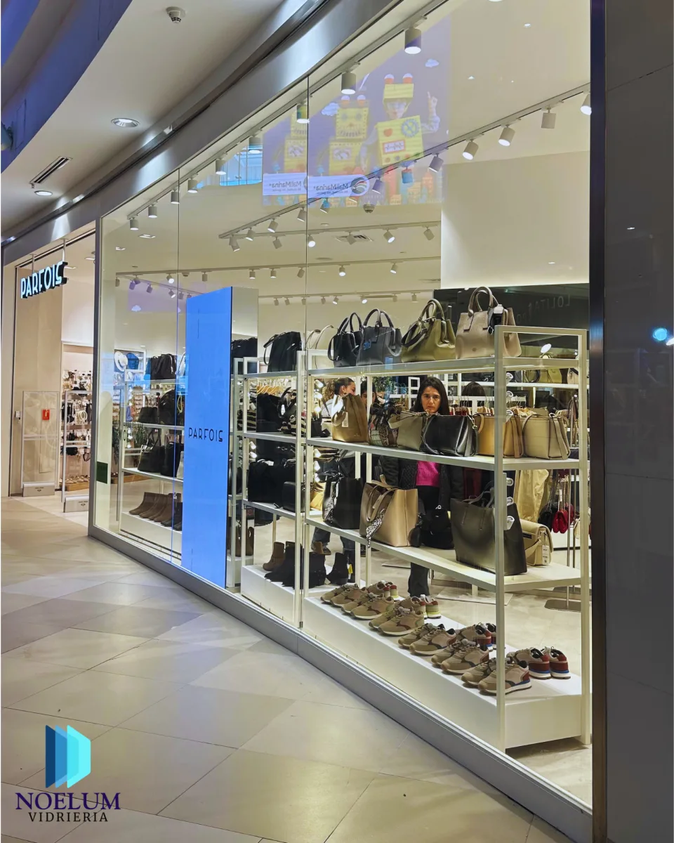 Cierre de tienda Parfois